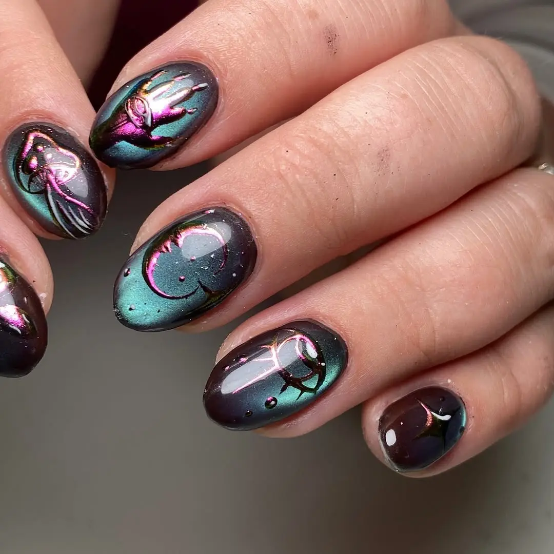 Gothic Glam: Ombre Witchy Nail Art