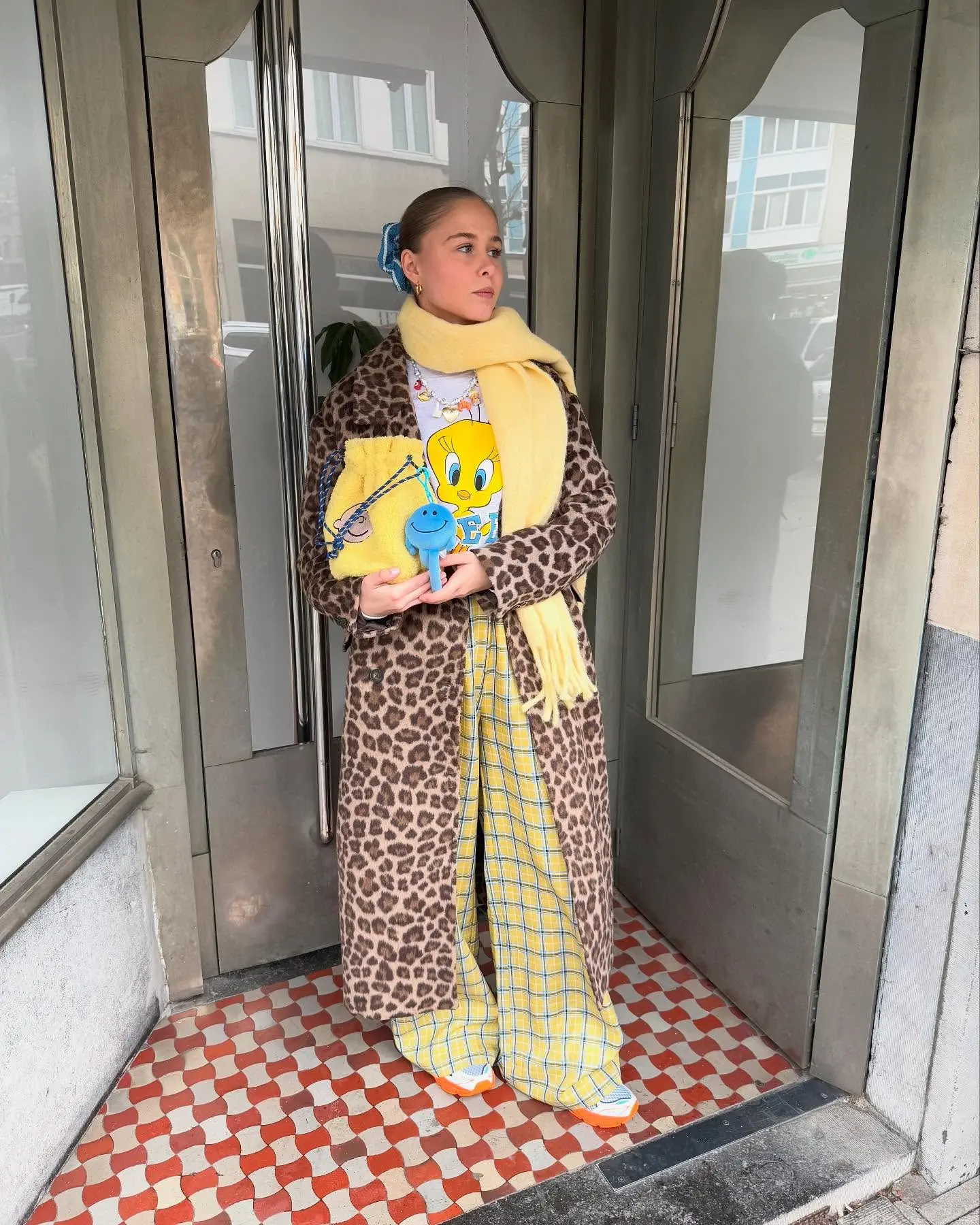 Chic Yellow Ensemble with Leopard Touch