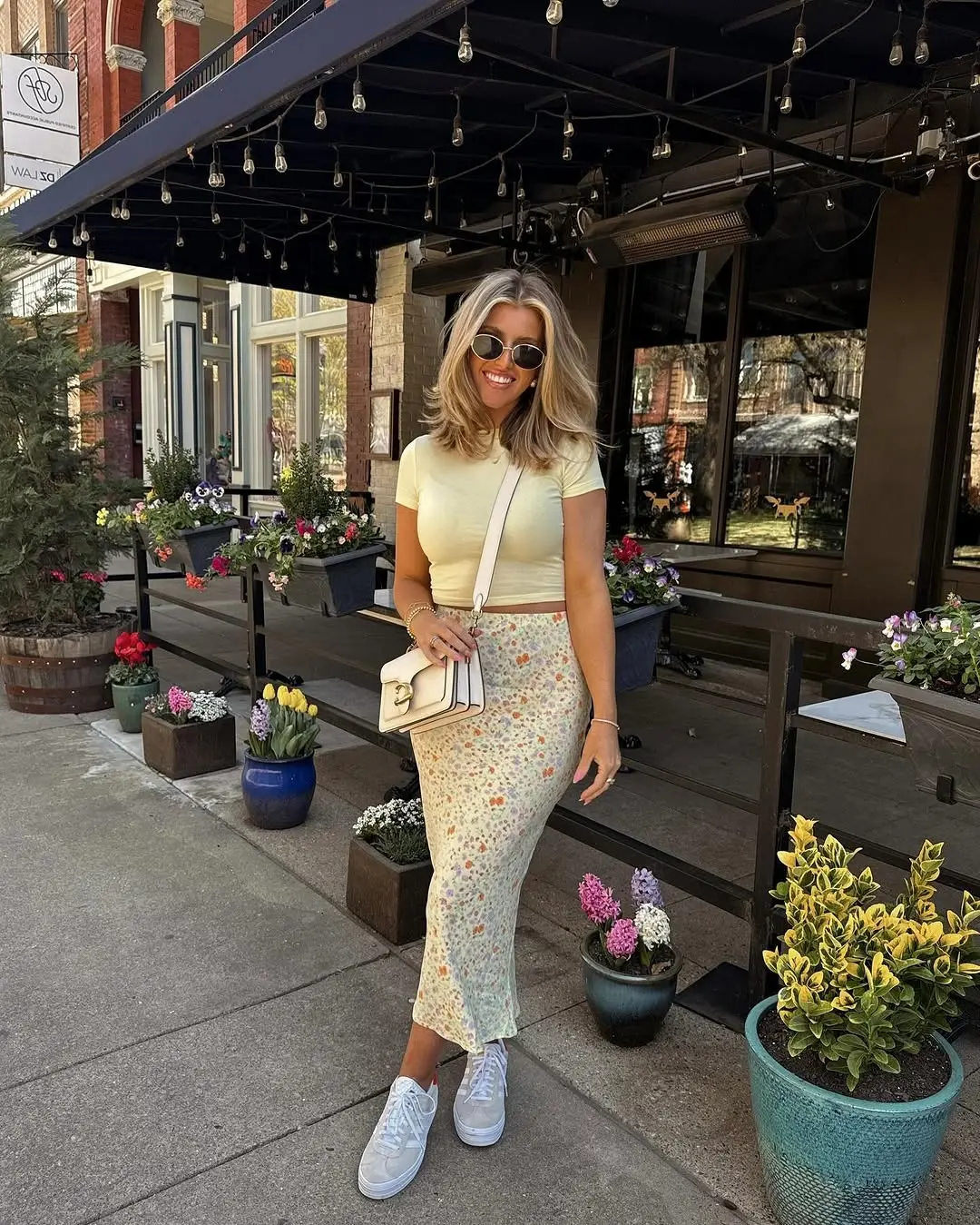 Chic and Comfortable Brunch Outfit Inspiration