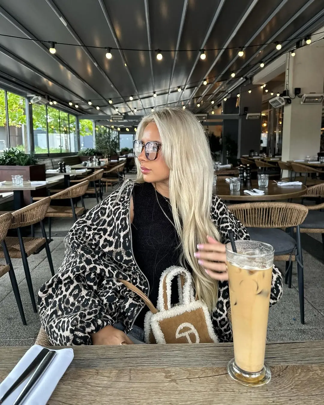 Stylish Leopard Print for Chic Brunch Days