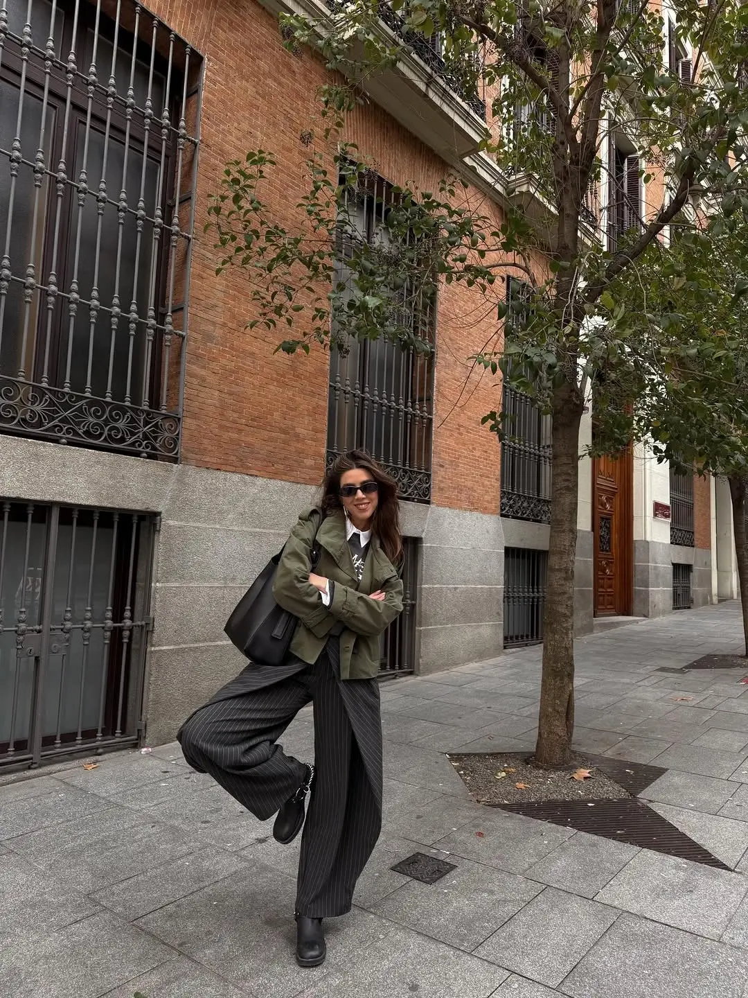 Chic Urban Brunch Outfit for Effortless Style