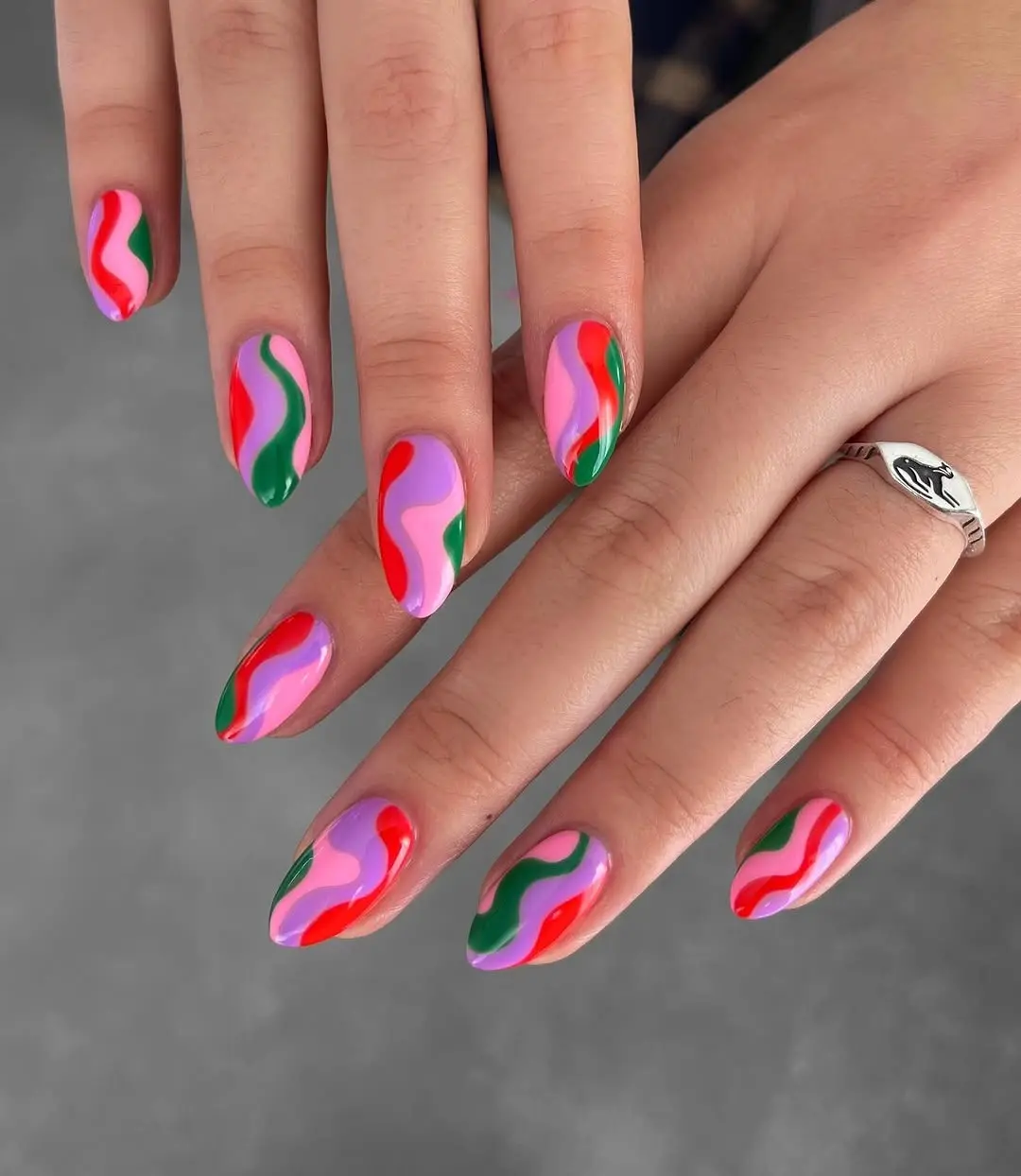 Stylish Waves of Color on Funky Nails