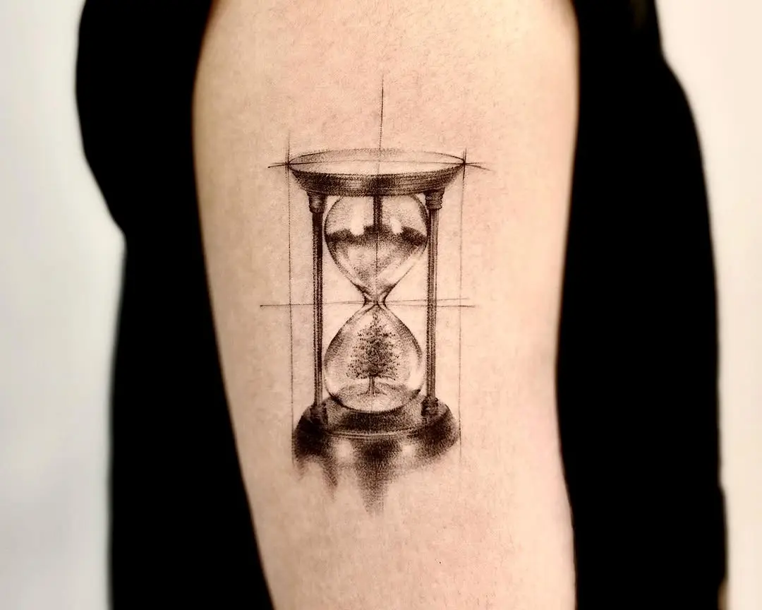 Elegant hourglass design with natural elements