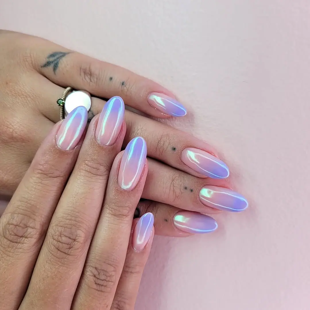 Iridescent ombre nails for a chic look