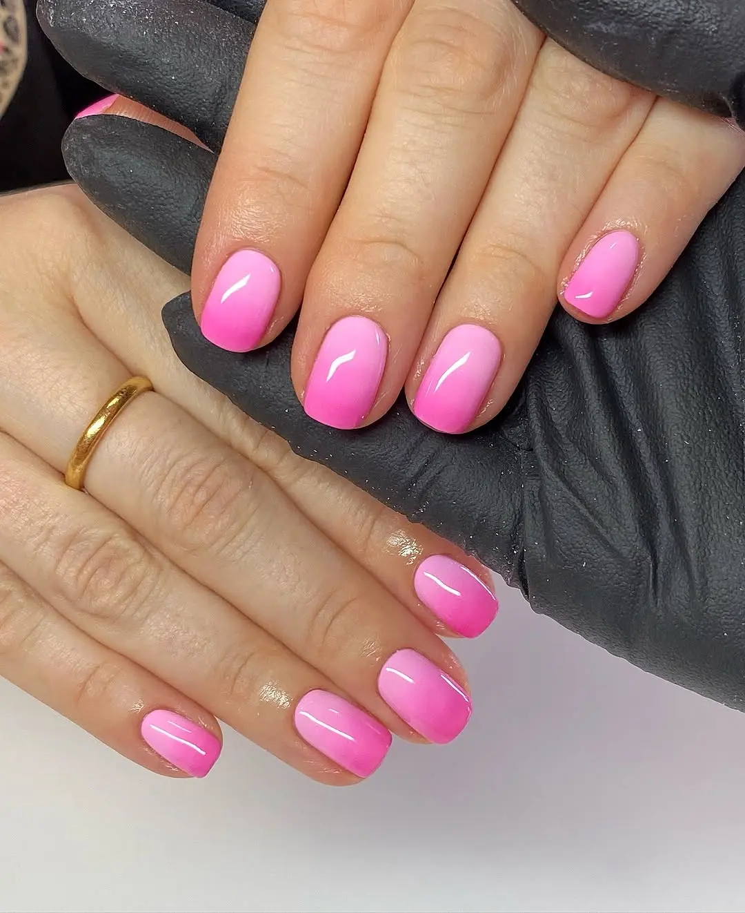 Stylish pink ombre nail design for everyone