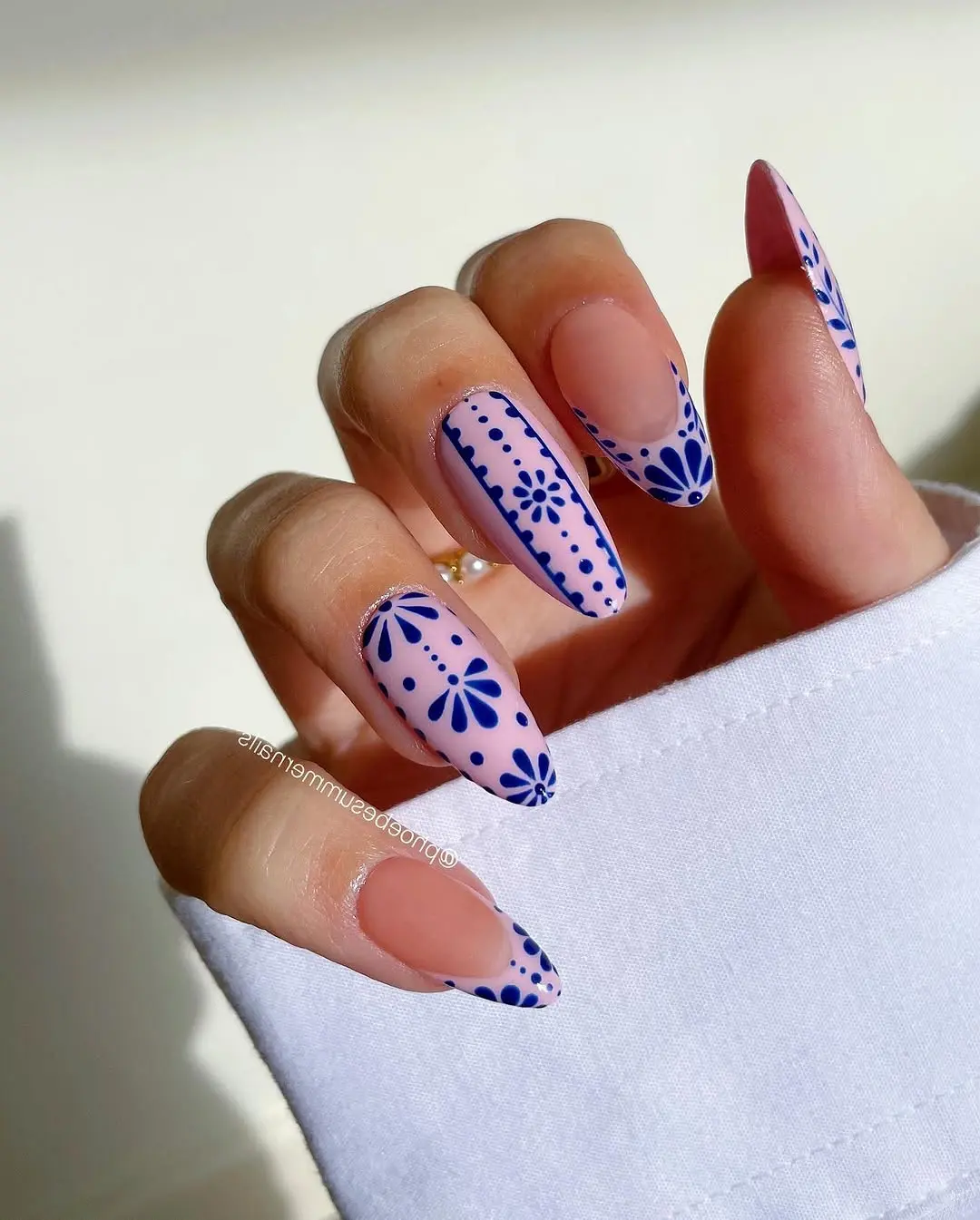Elegant floral design for chic nails