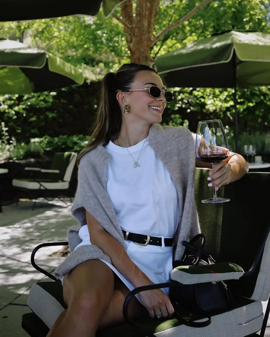Chic Summer Winery Style for Elegant Tastings