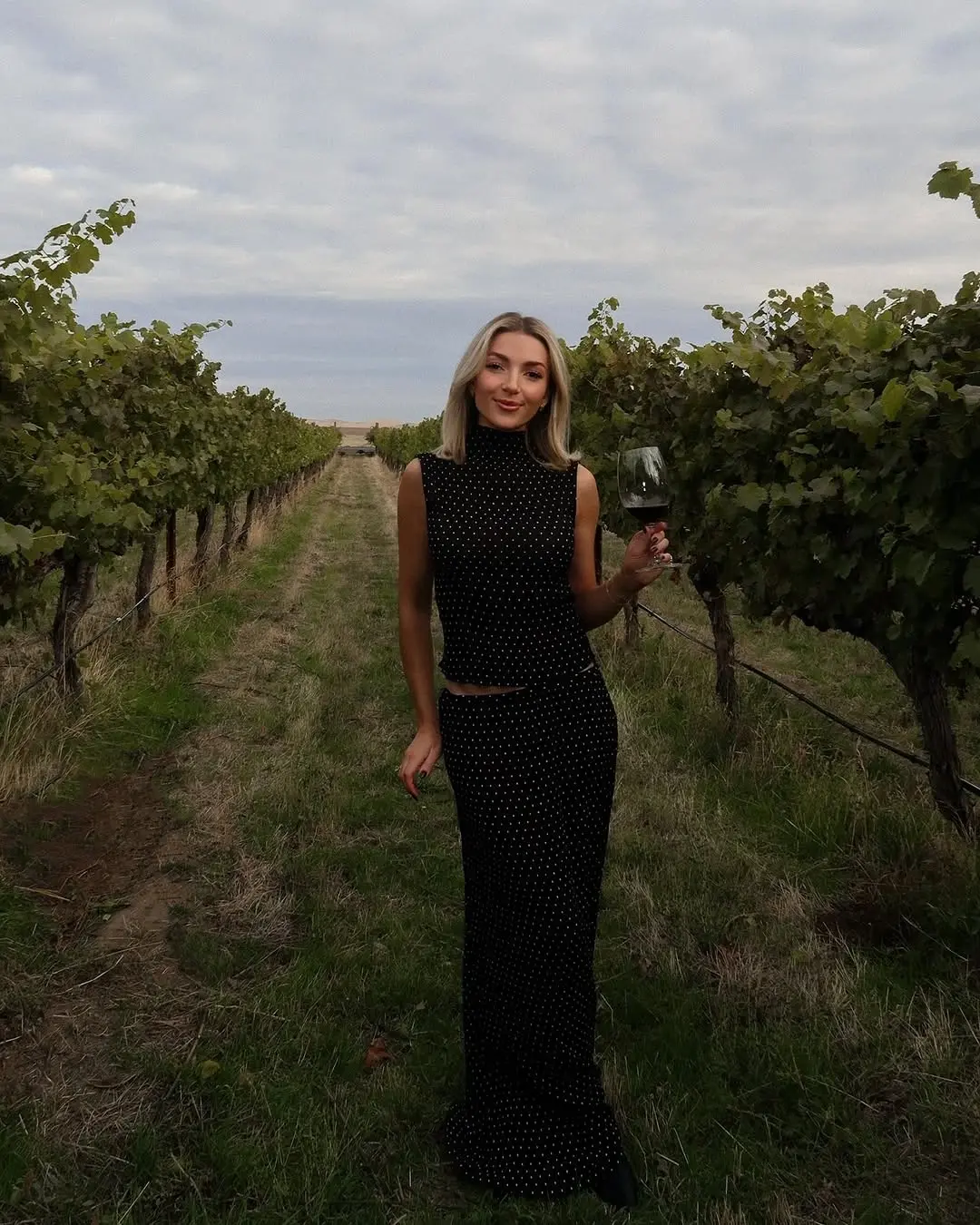 Chic and Elegant Winery Outfit Inspiration