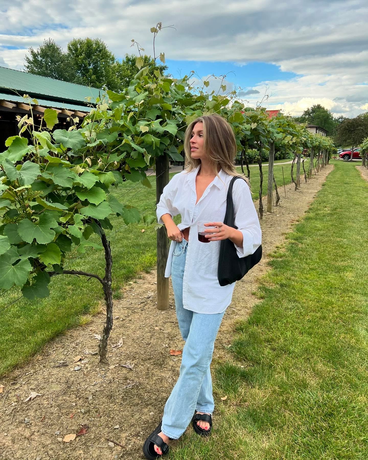 Casual Vineyard Chic for a Perfect Day
