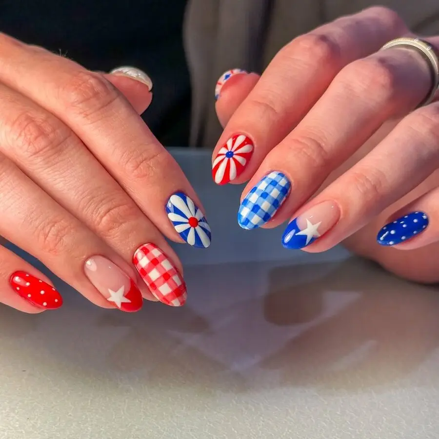 Vibrant nails for a July 4th celebration