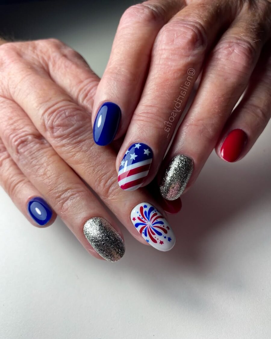 Festive Independence Day Nail Art Design