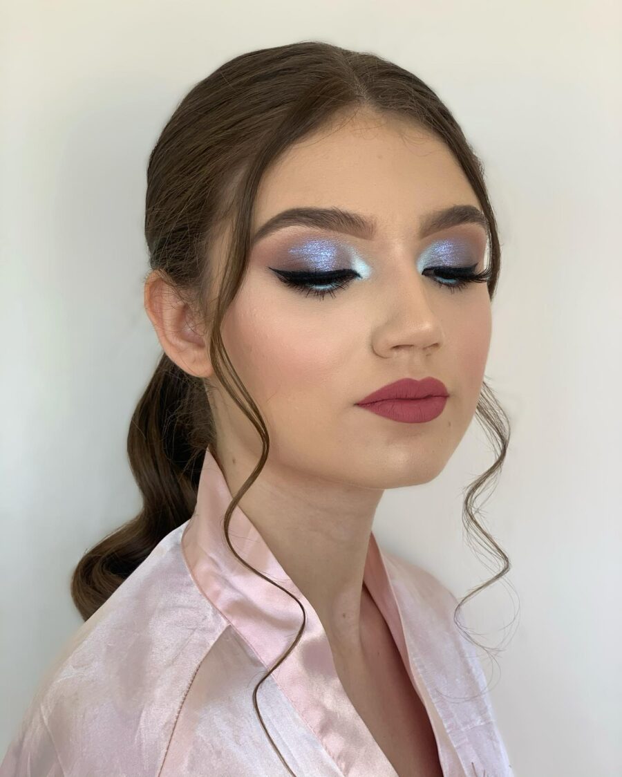Stunning baby blue glam makeup look