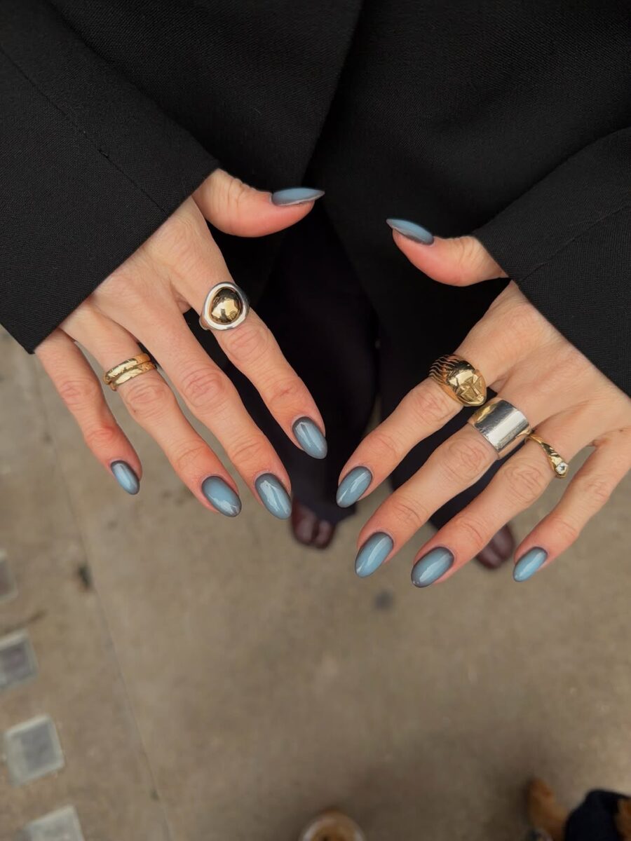 Stylish grey baddie nails with sharp edges