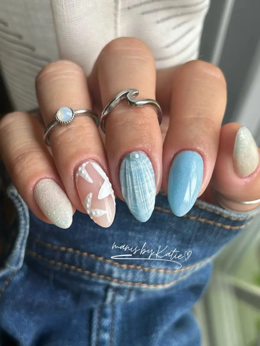 Stylish beach nails for summer vibes