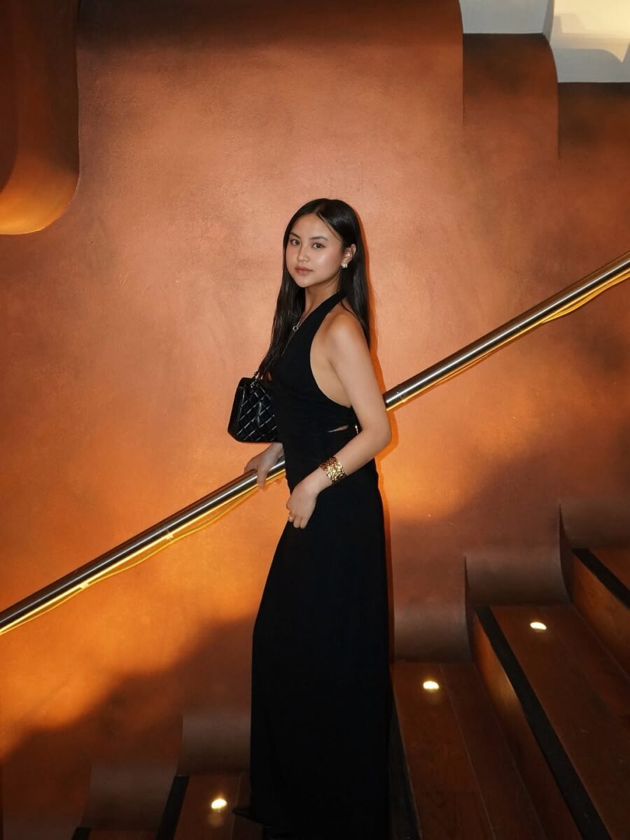 Chic black dress for elegant outings