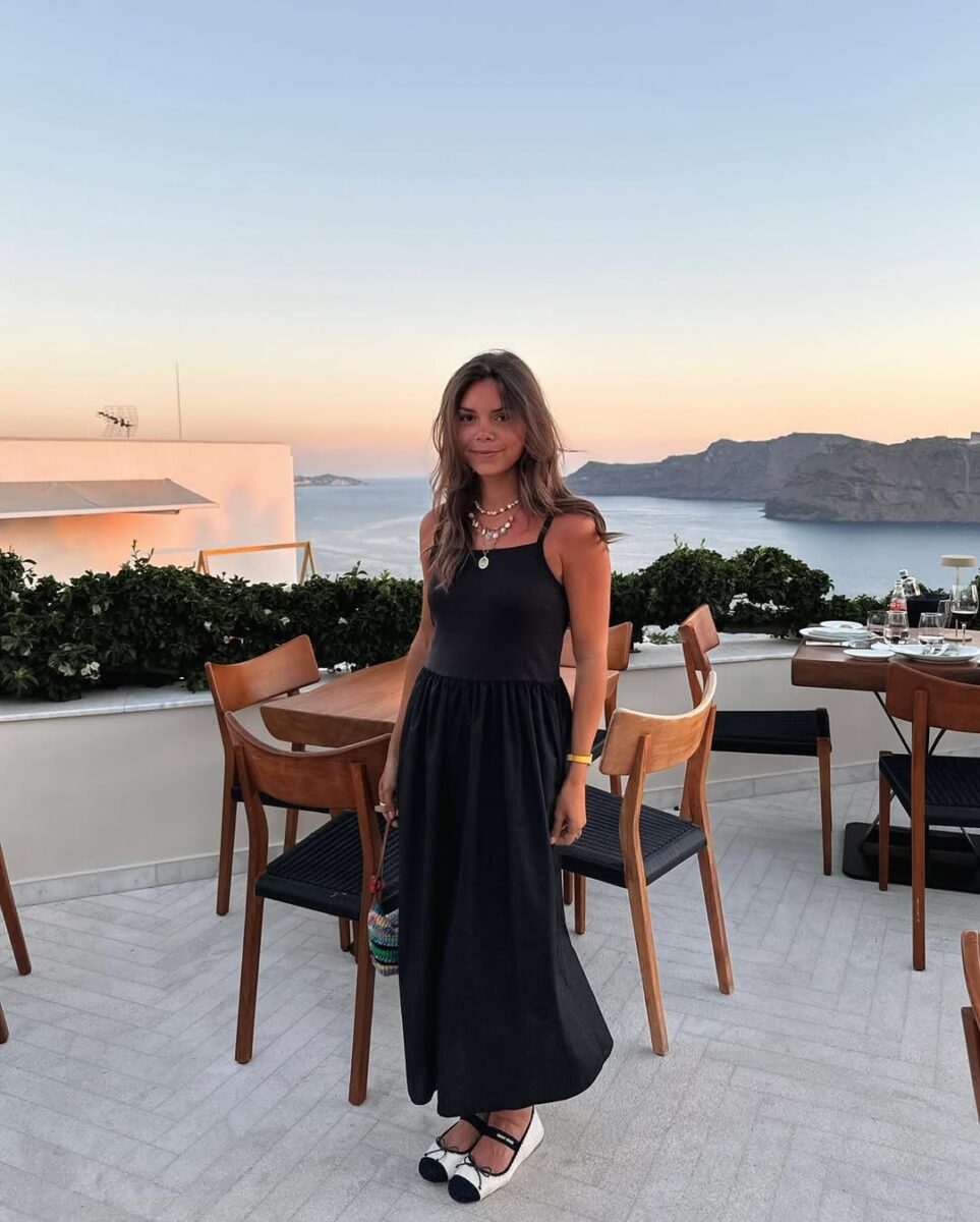 Elegant black dress for sunset dining.