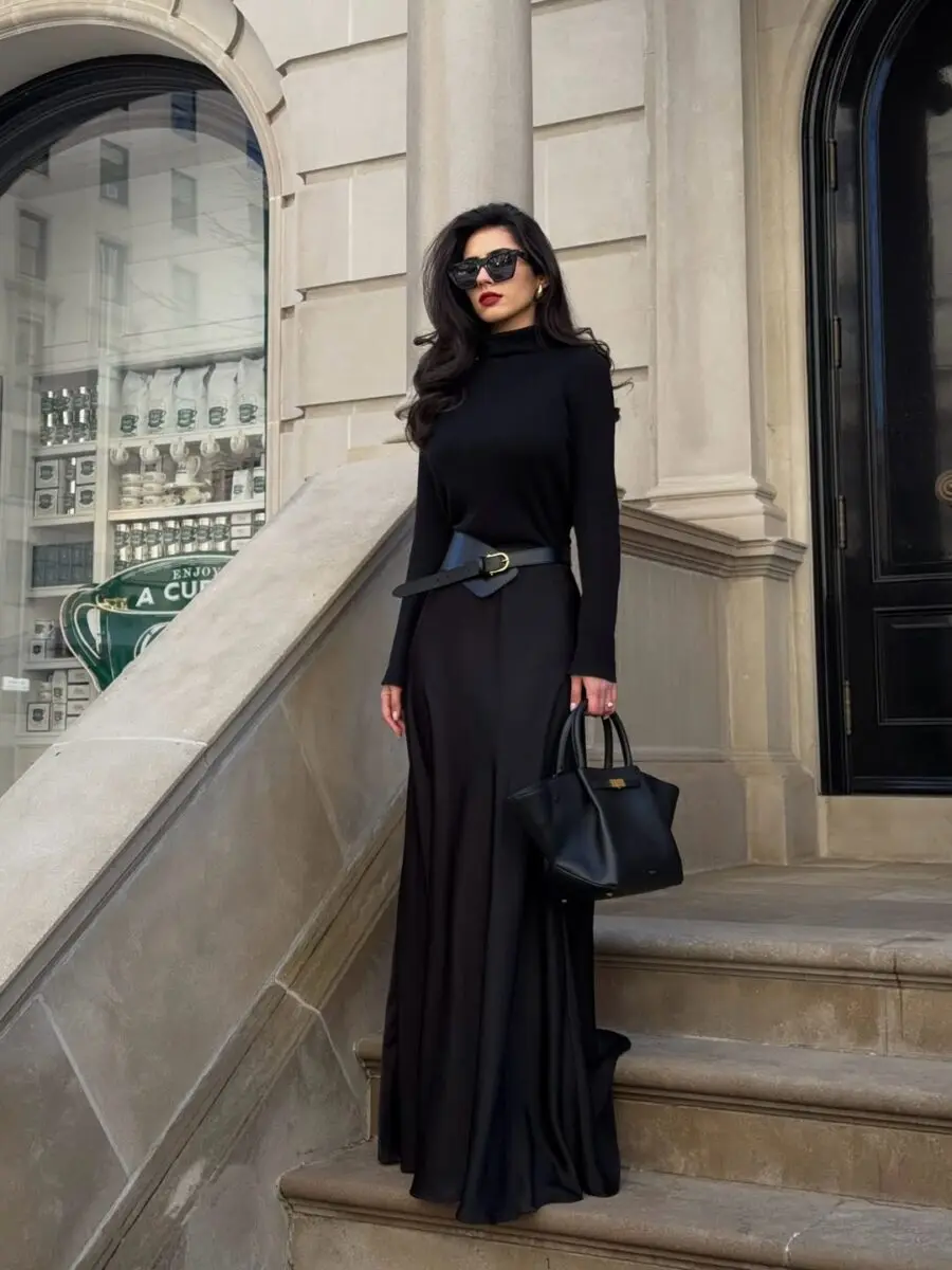 Sophisticated Black Dress Outfit for Chic Events