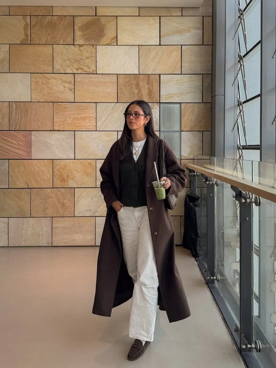 Chic Business Casual Outfit for Modern Workplaces