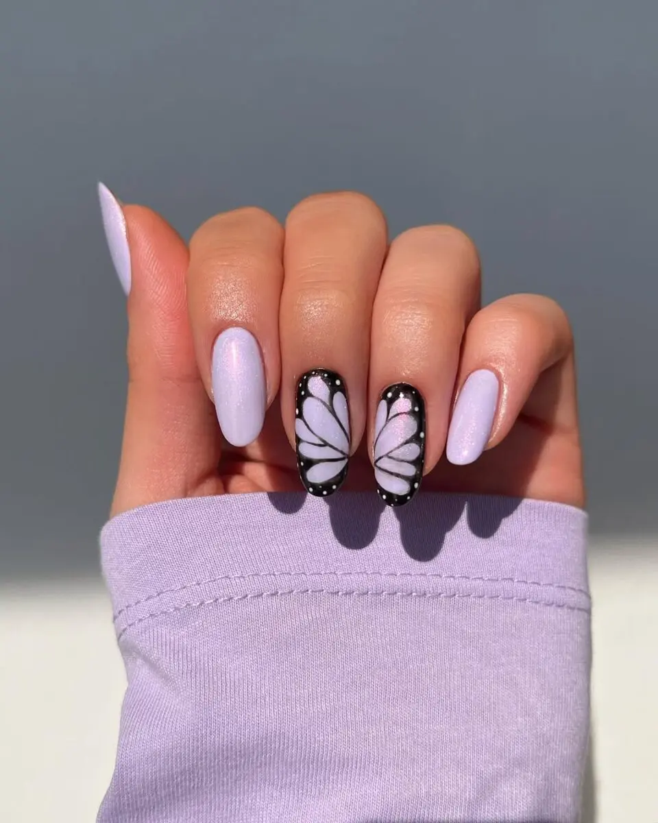 Elegant butterfly nails in soft lavender shades
