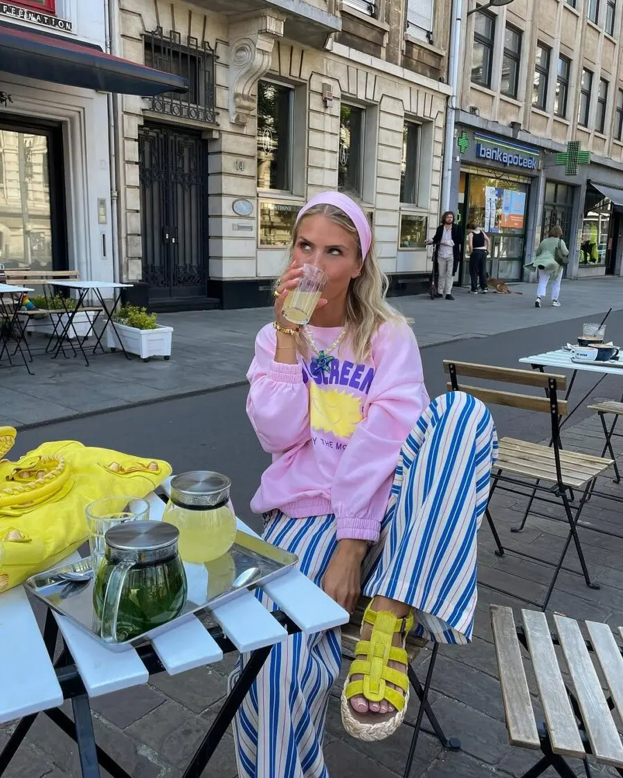 Vibrant Summer Vibes with Chic Comfort