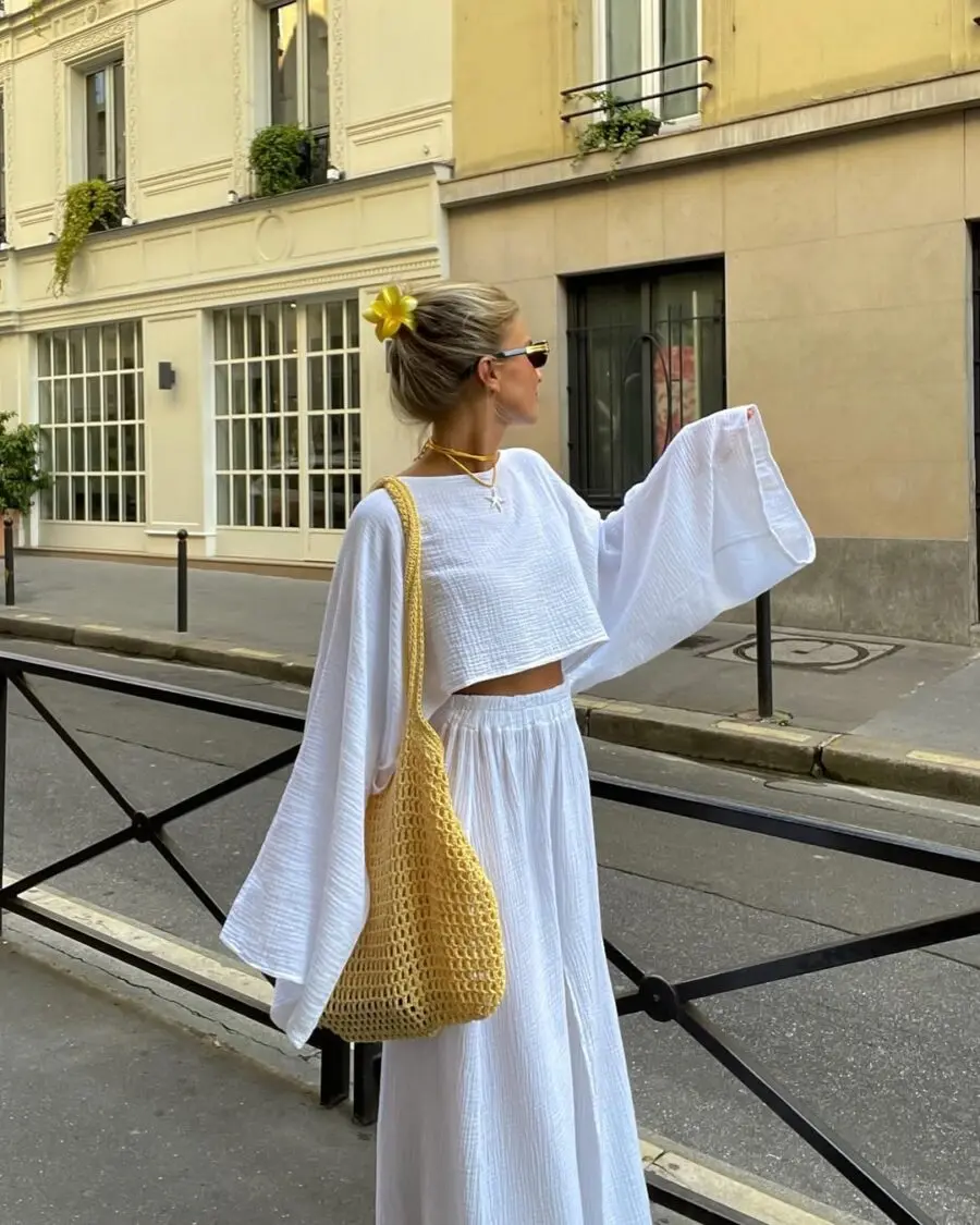 Effortless elegance in a summer outfit