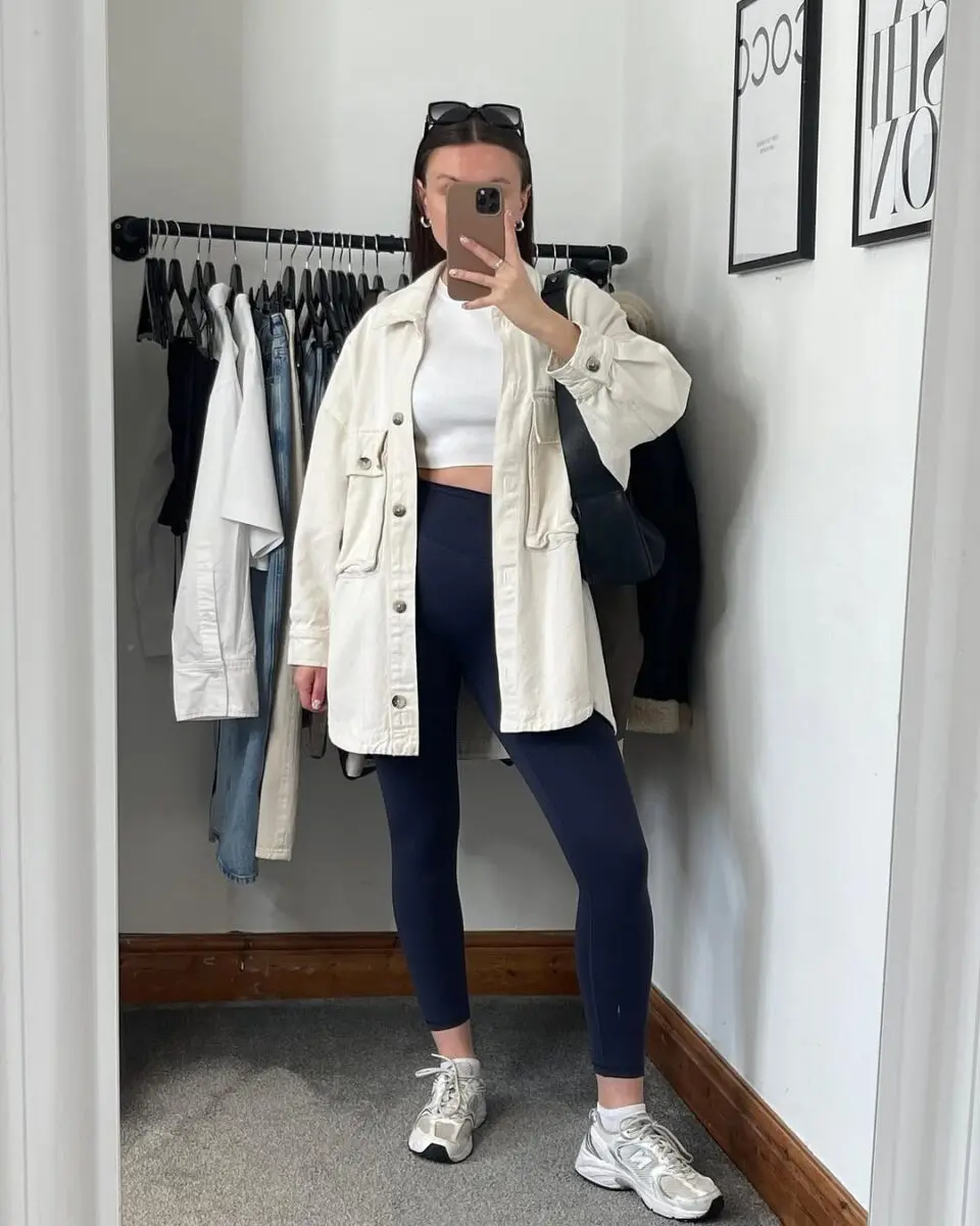 Casual Summer Vibe with Stylish Leggings