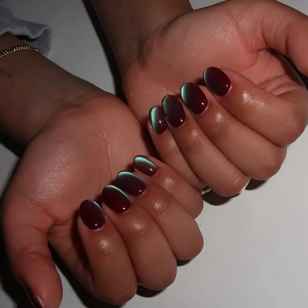 Stunning Cat Eye Nails in Glossy Burgundy