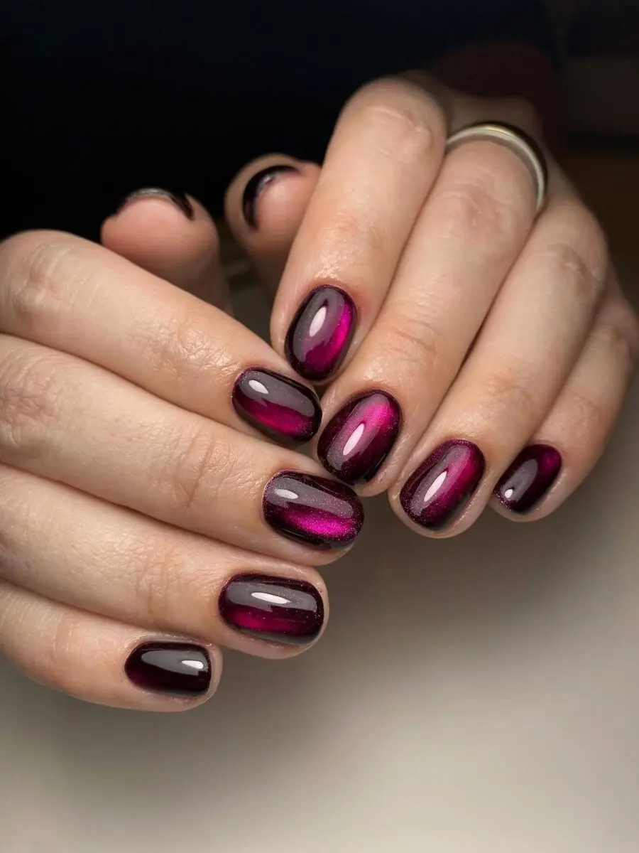 Stunning Cat Eye Nails with Deep Purple Hues