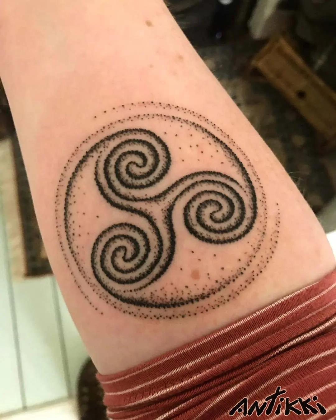 Unique Celtic Spiral Tattoo Design for Inspiration