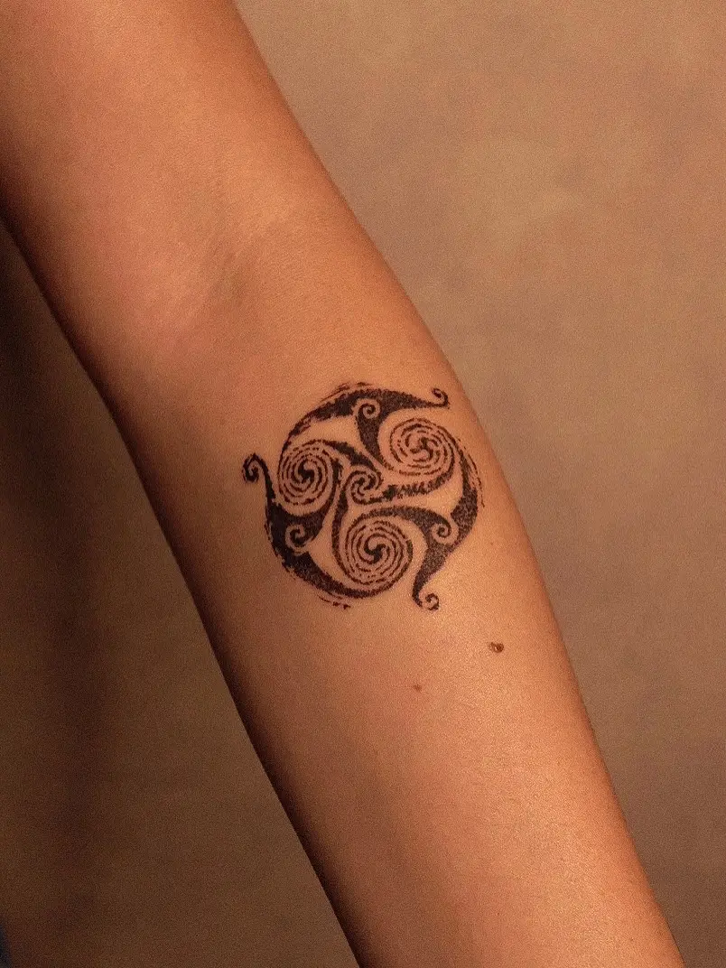 Intricate swirl pattern reflecting Celtic heritage