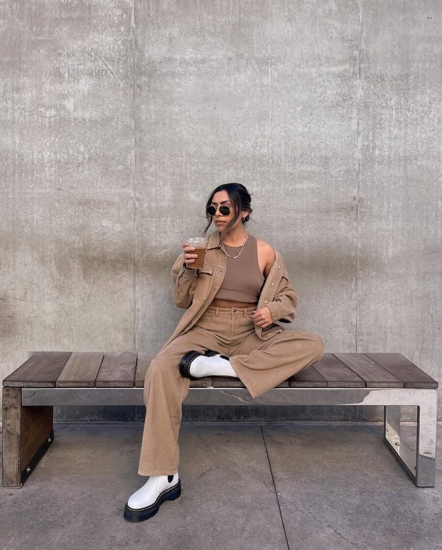 Chic brown ensemble for a stylish look