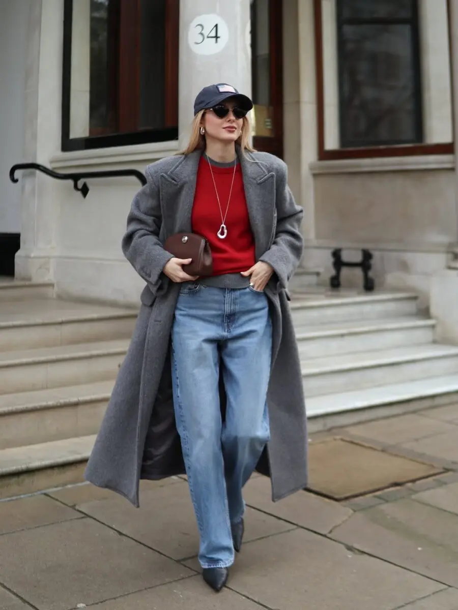 Chic winter outfit with chelsea boots