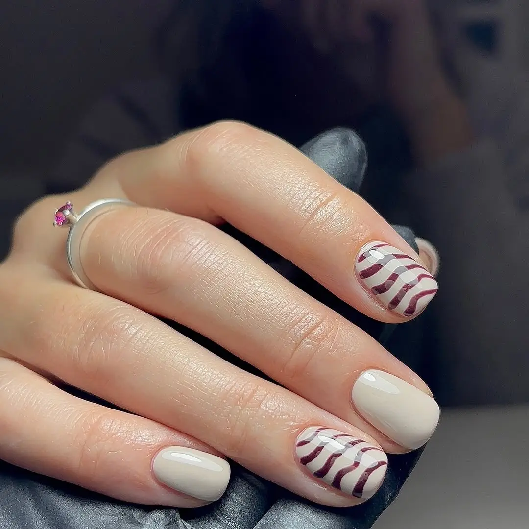 Elegant Striped Office Nails for a Professional Look