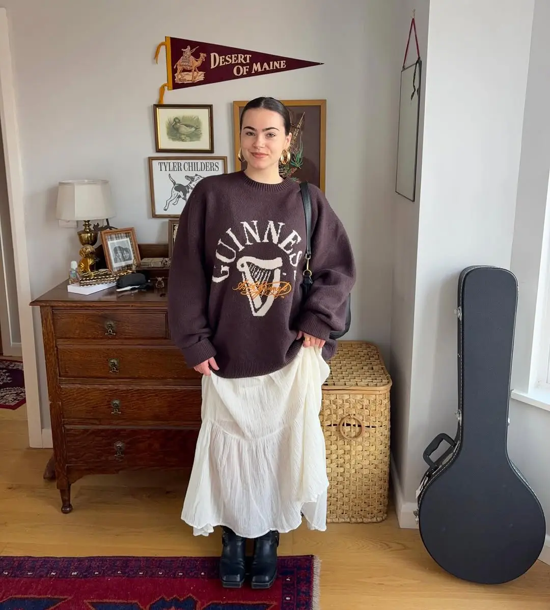 Chic and Cozy in Oversized Comfort Wear