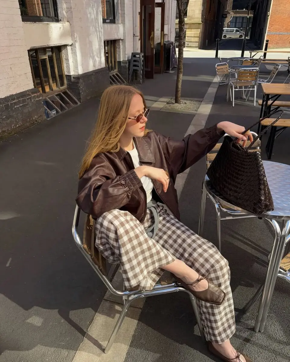 Stylish Comfy Outfit for a Relaxed Day