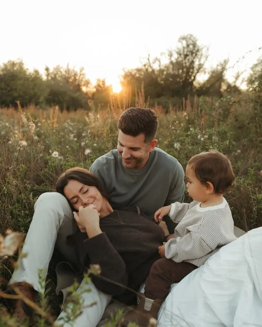 Cozy Family Outfits in a Serene Setting