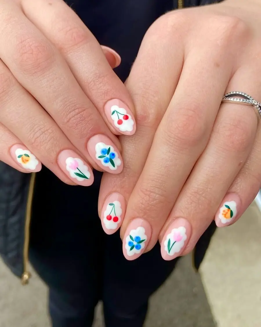 Charming floral designs for spring-inspired nails