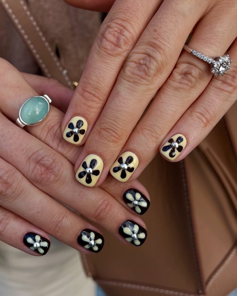 Charming floral nail art for stylish vibes