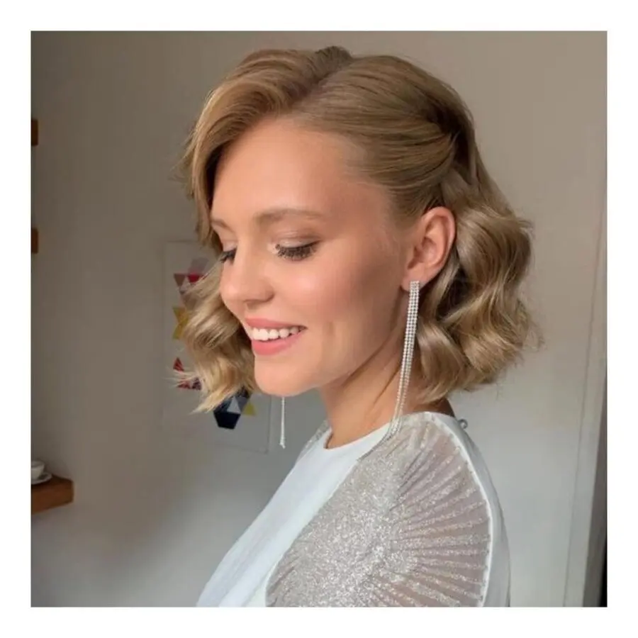 Elegant formal short wavy hairstyle for events