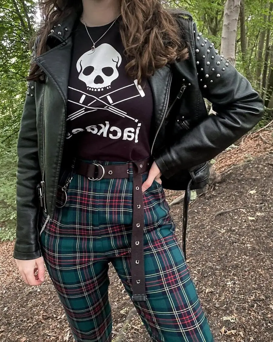 Edgy grunge style with a plaid twist