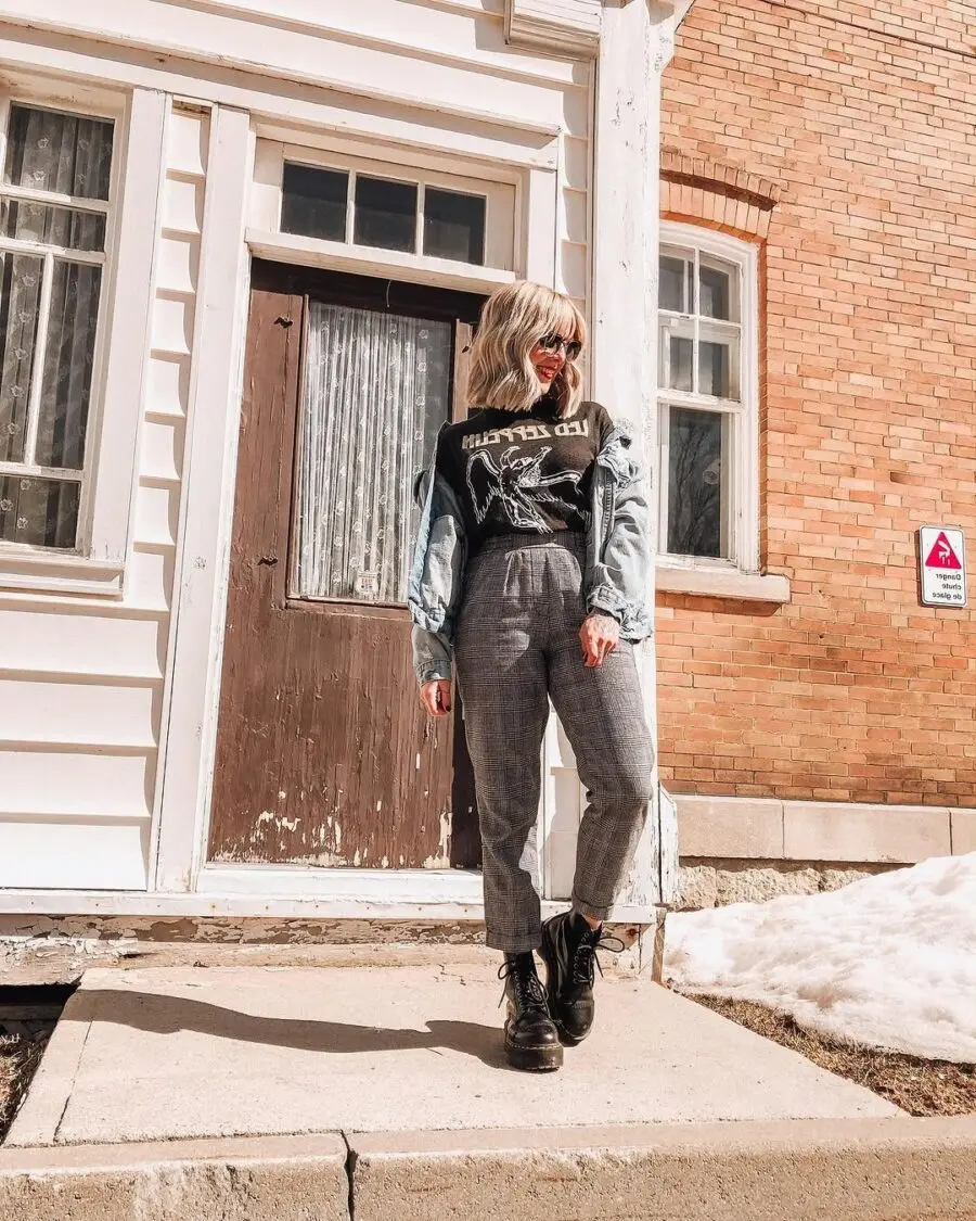 Casual Grunge Vibes with Vintage Pieces