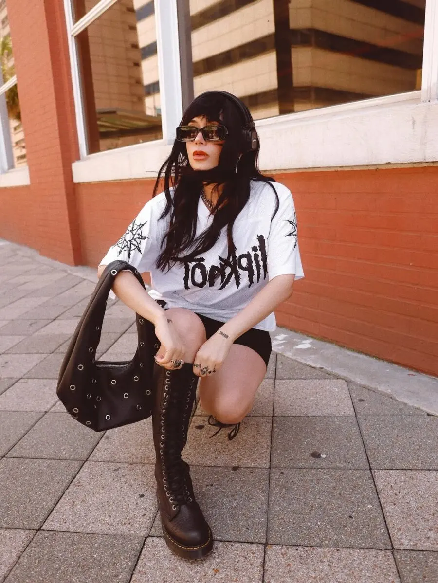 Edgy Grunge Vibes with a Modern Twist