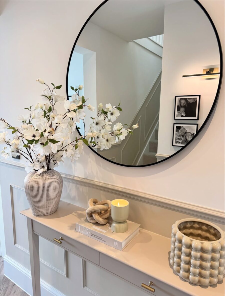 Stylish hall decor with floral elegance