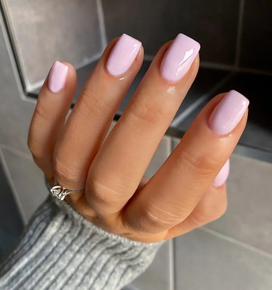 Elegant pastel purple milky nails for spring.