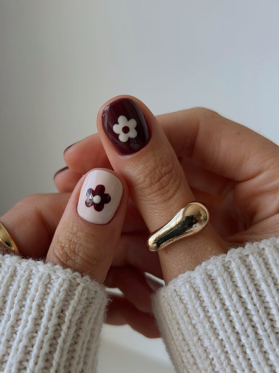 Chic Floral Nails for Office Style