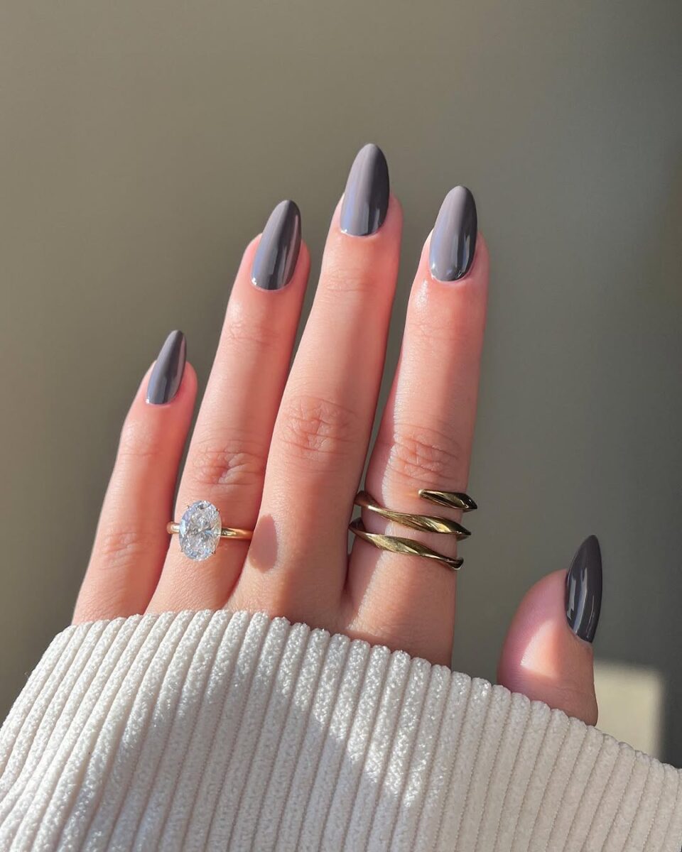 Sleek grey nails for a professional vibe