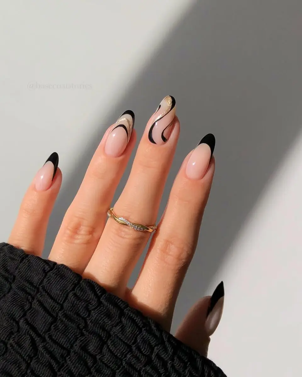 Trendy office nails with a chic twist
