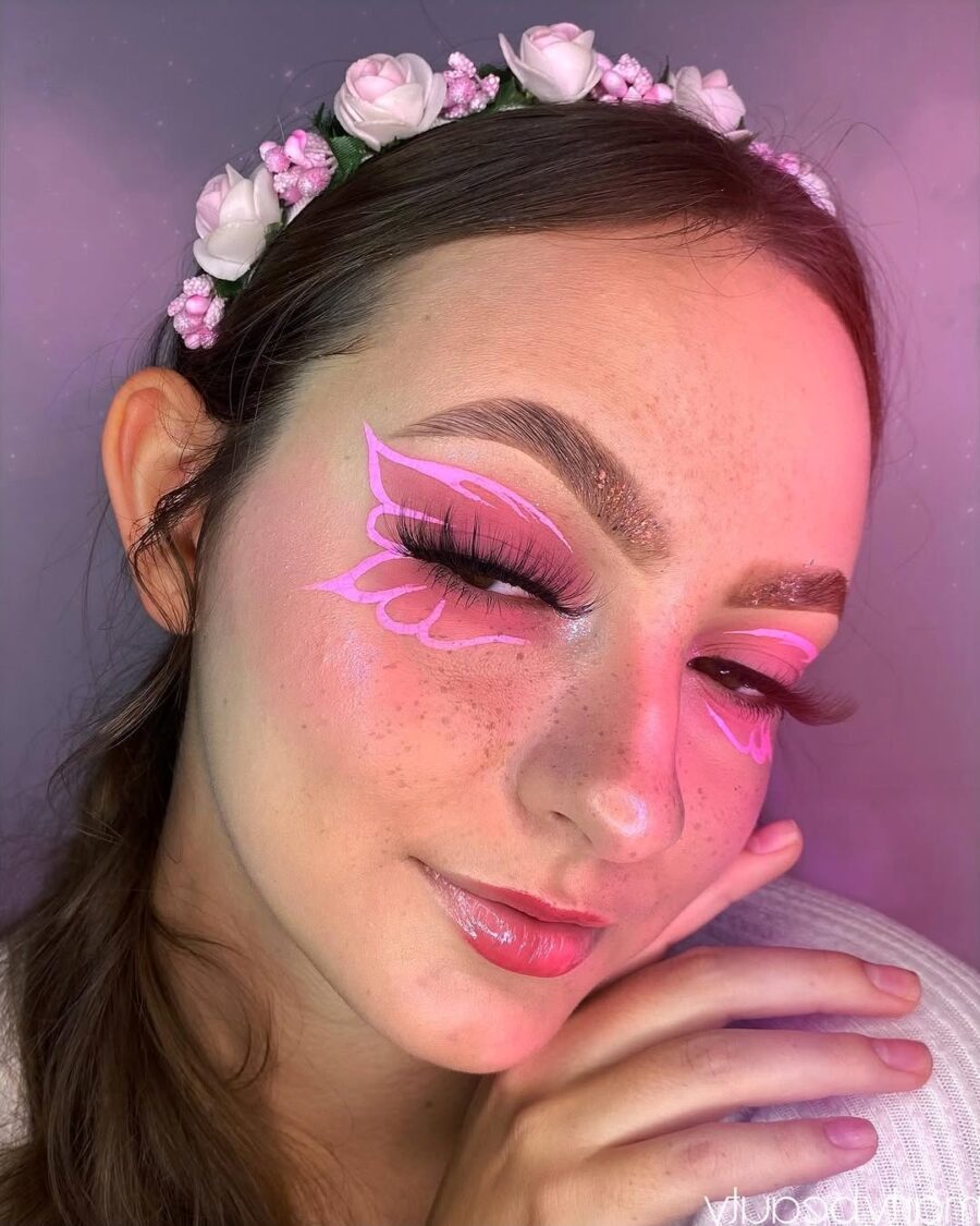 Dreamy butterfly pink eyeshadow look