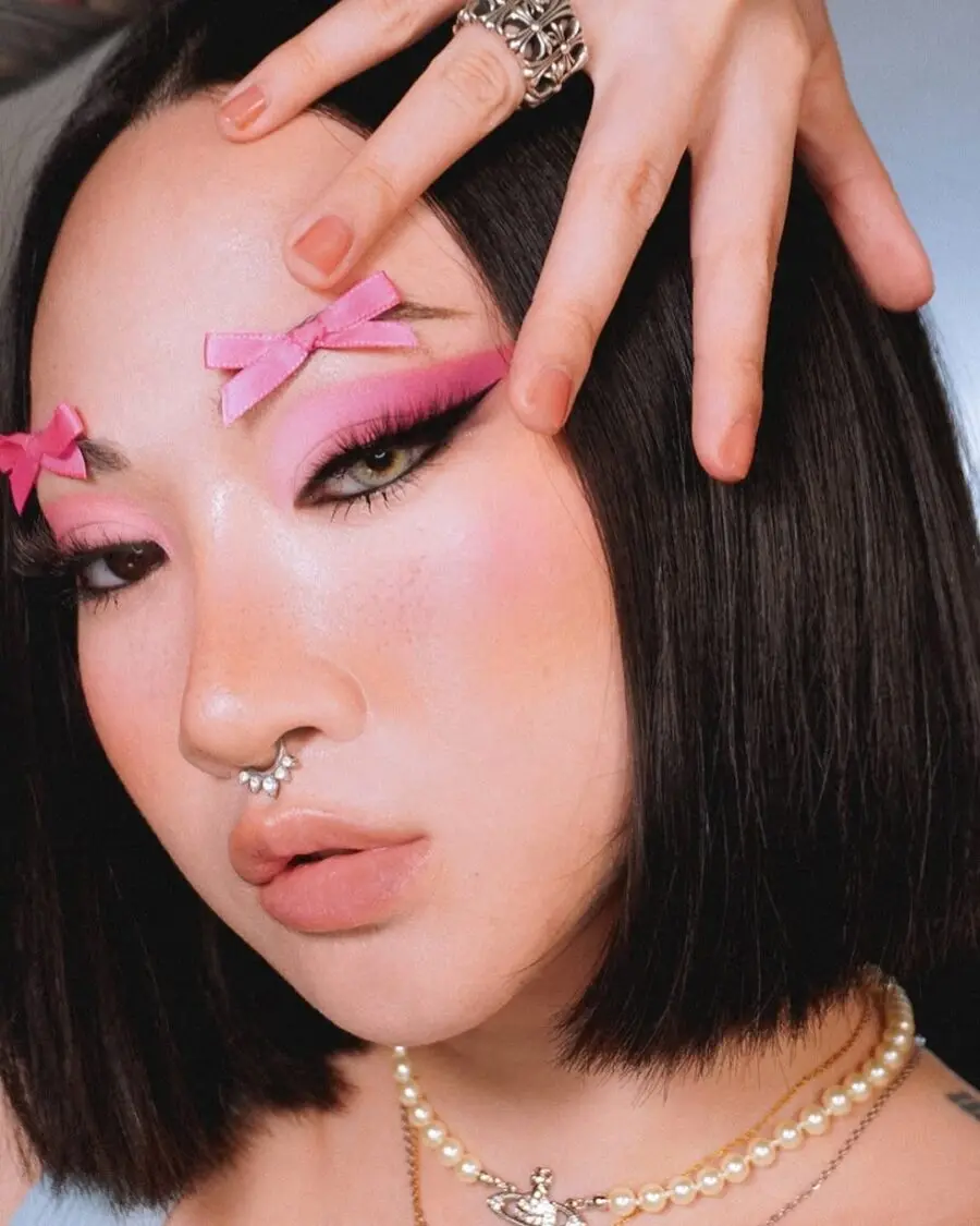Bold Pink Eyeshadow with Playful Accents
