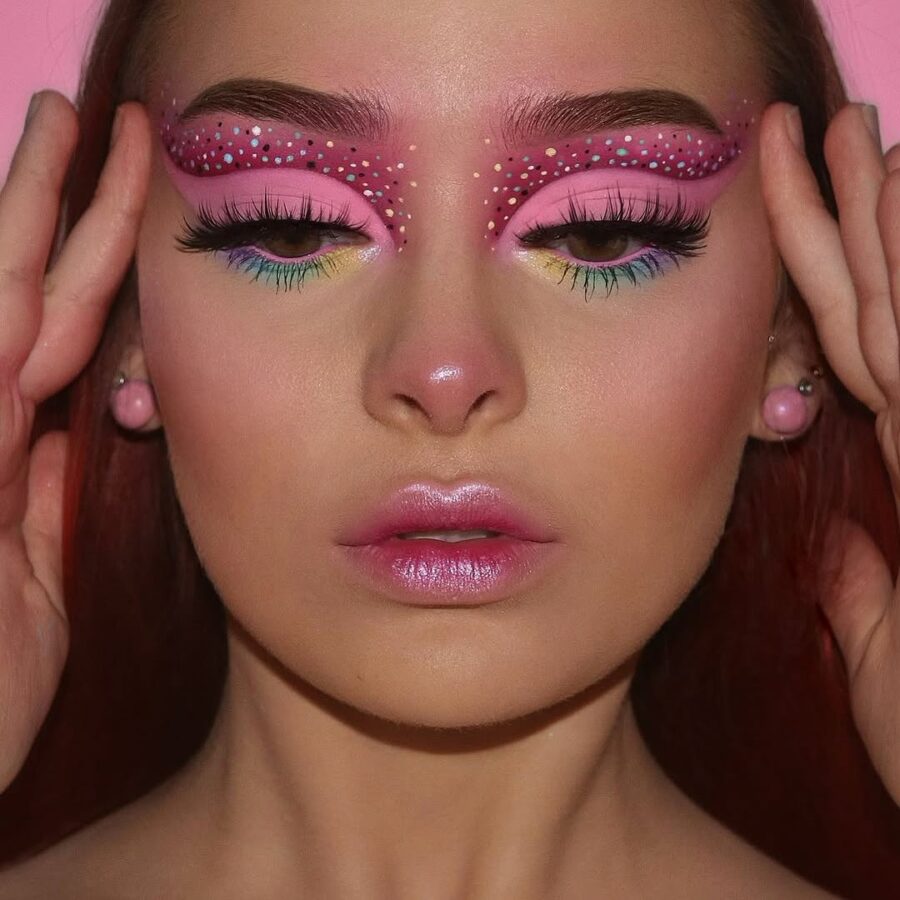 Chic pink eyeshadow with vibrant accents